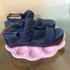 Boutique by Corky's Size 9 Navy blue sandals